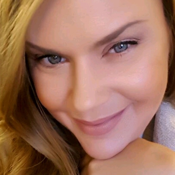 Meet your Posher, Trisha - Picture 1 of 1